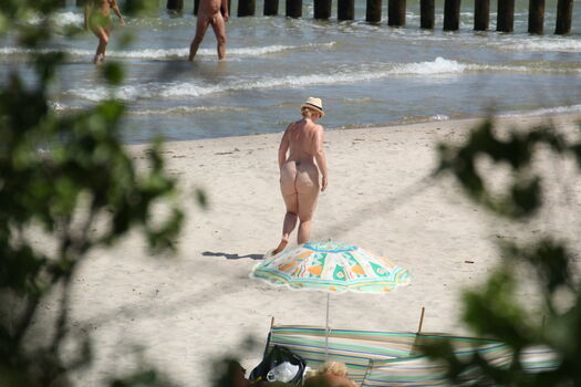 Amateur Voyeur
