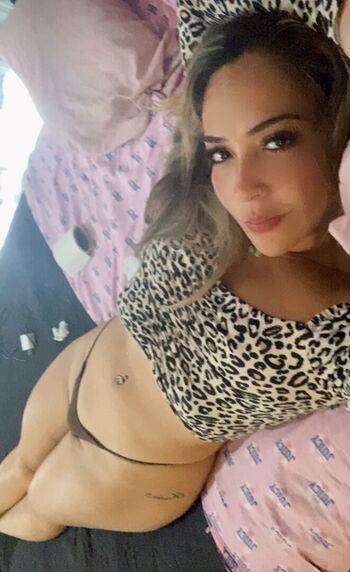 Andrea Flores