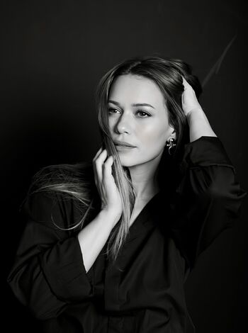 Bethany Joy Lenz