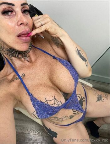 foxxy_red