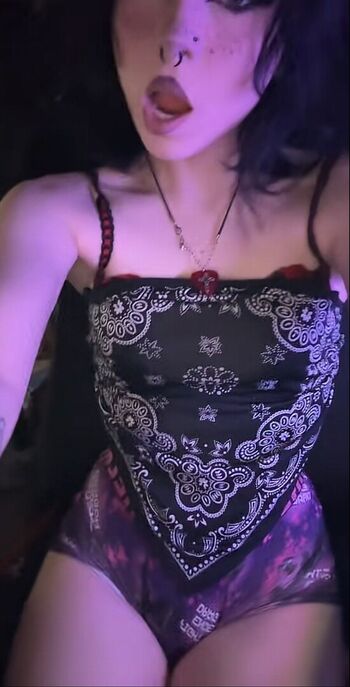 gothpimpbitcxh