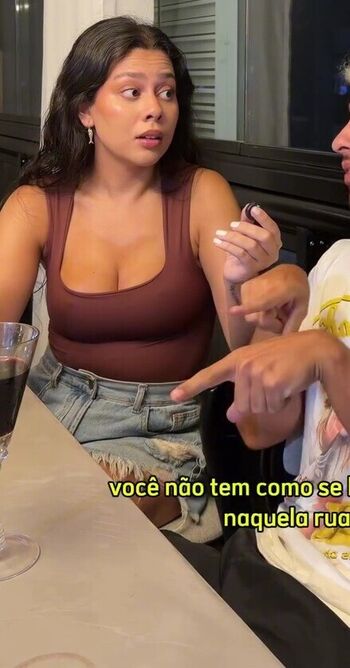 Julia Alvarenga