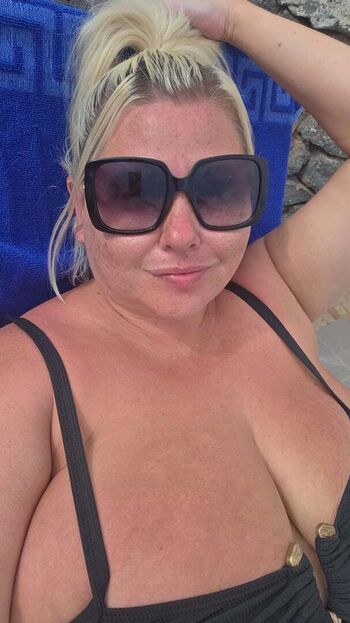 Lara Moore