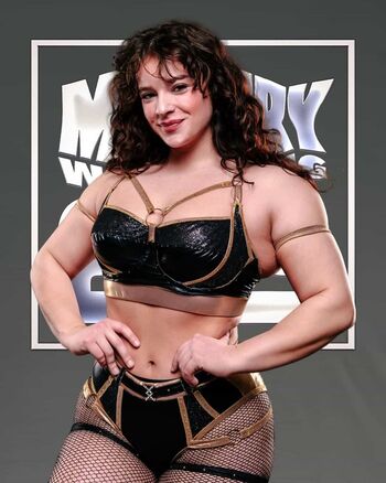 Layla Wilde