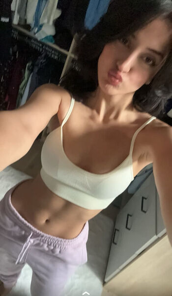 Melody Oz