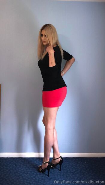 nikkibuxton