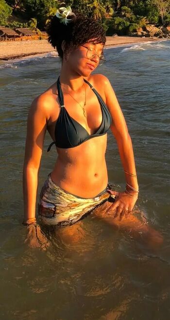 Suzanne