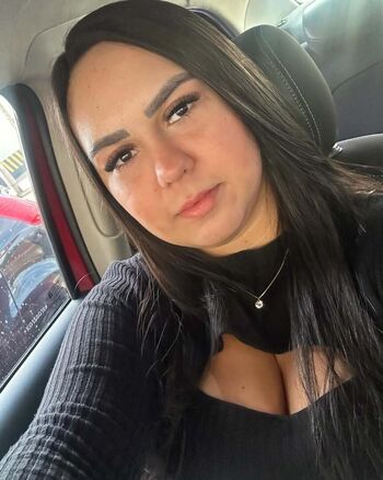 Vanessa Mira